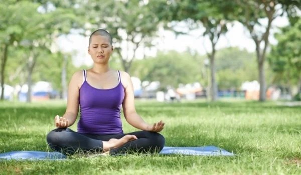 Tập Yoga có tác dụng hỗ trợ điều trị cho người ung thư vú