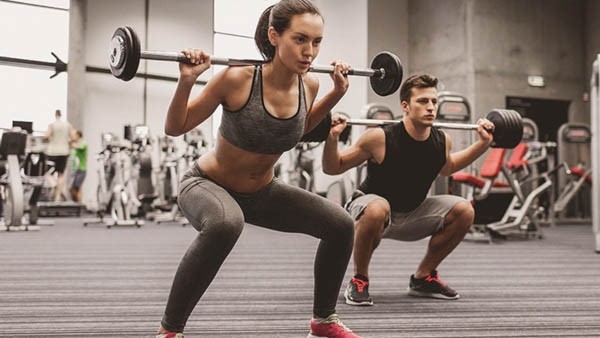 Tập gym có bị lùn không?